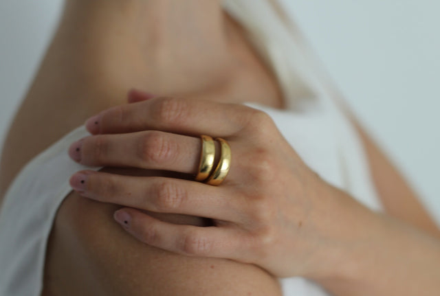 A blog post about the differences between 14k and 18k gold jewelry, and which one is the best for you.