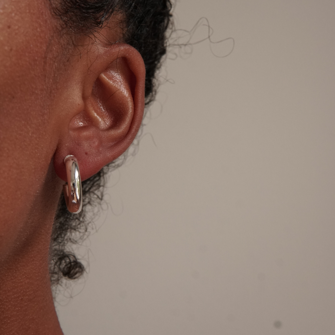 DER KENDAL HOOP KLEIN – Sterlingsilber