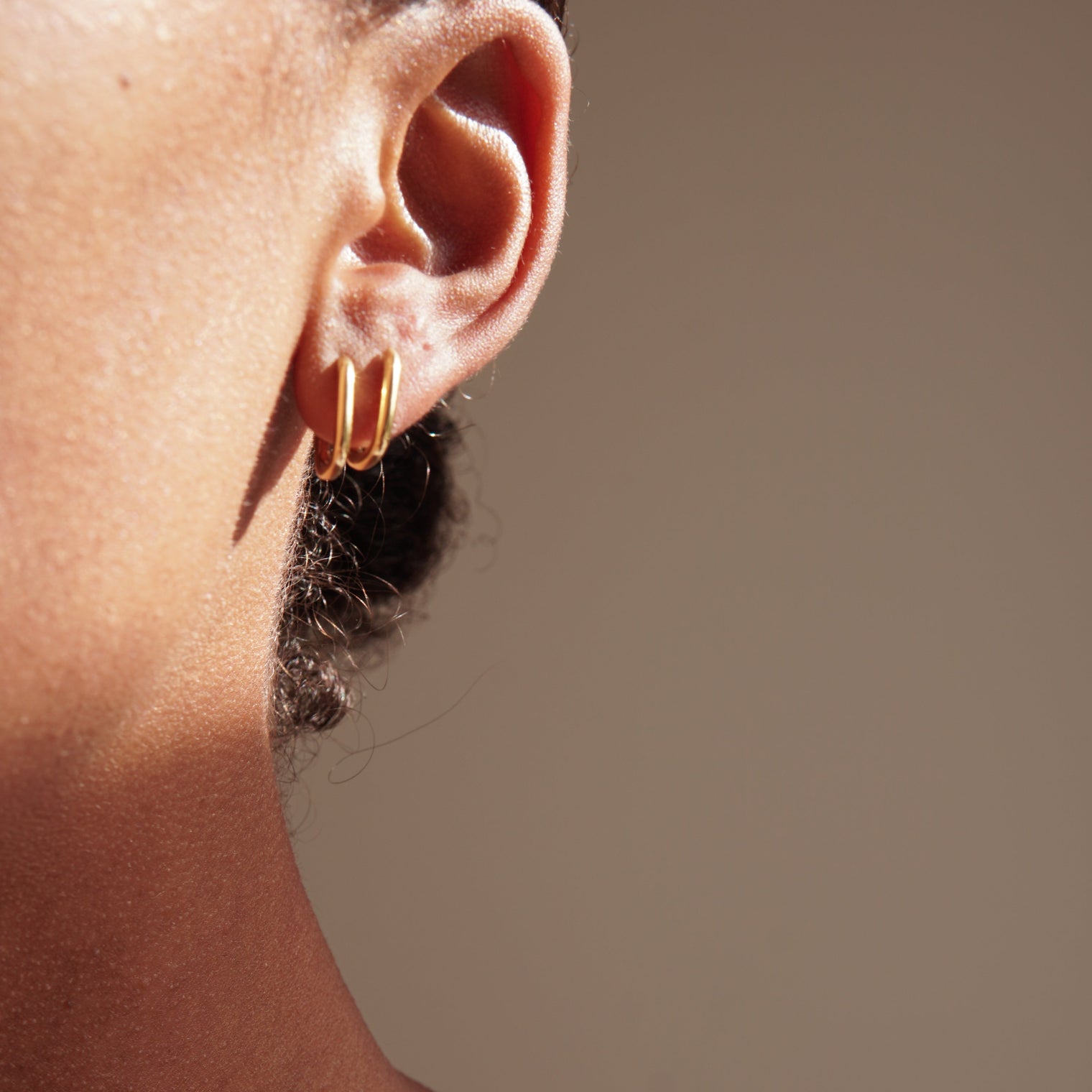 THE HARLEY MOLLY HOOP S - 18K ゴールド バーメイル