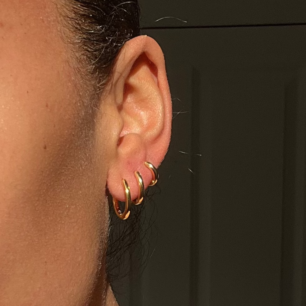 THE BASE HOOP LARGE - solid gold