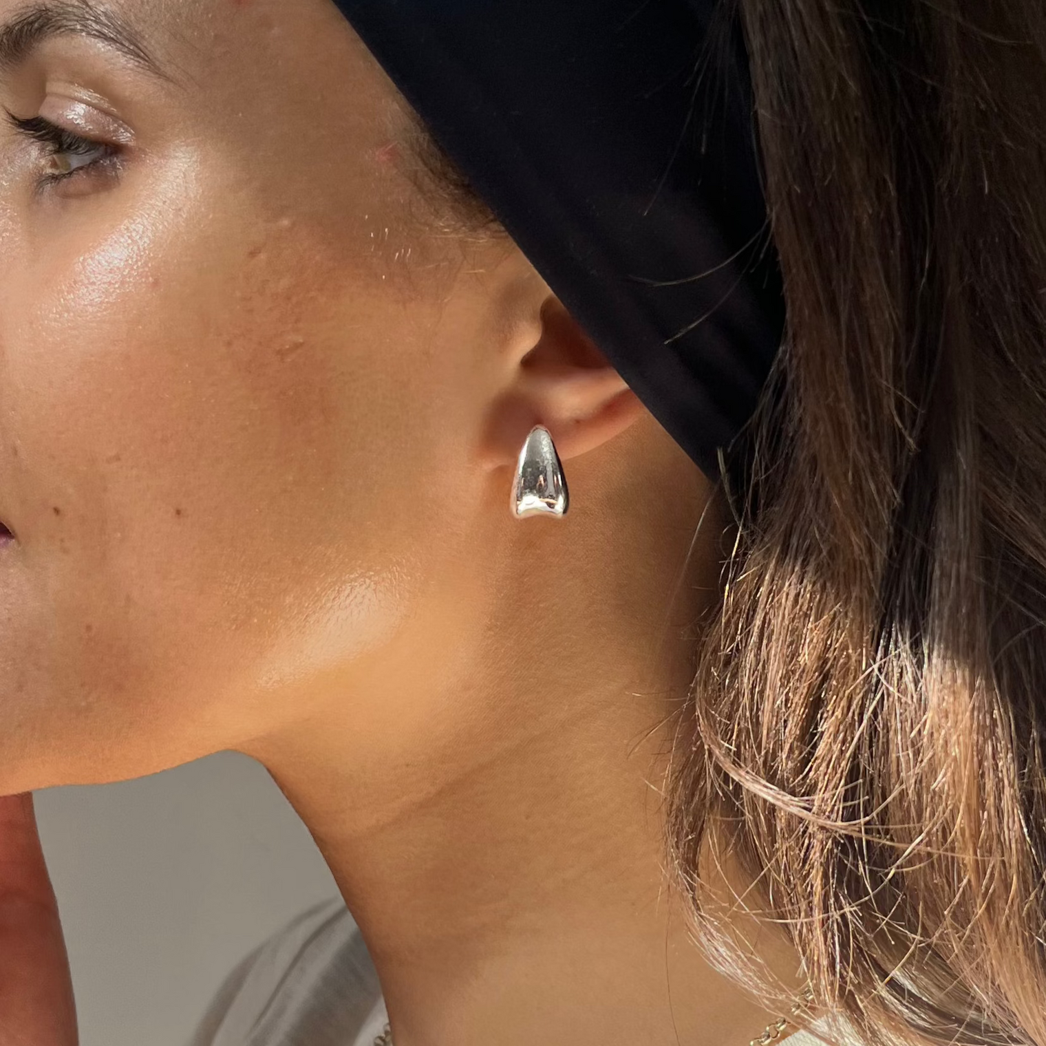 THE AVA HOOP - sterling silver