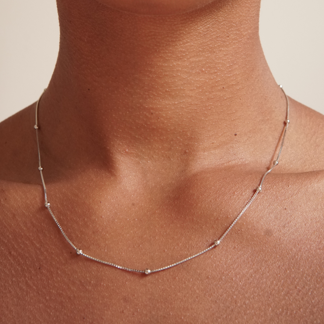 THE CAMI NECKLACE - Solid white gold