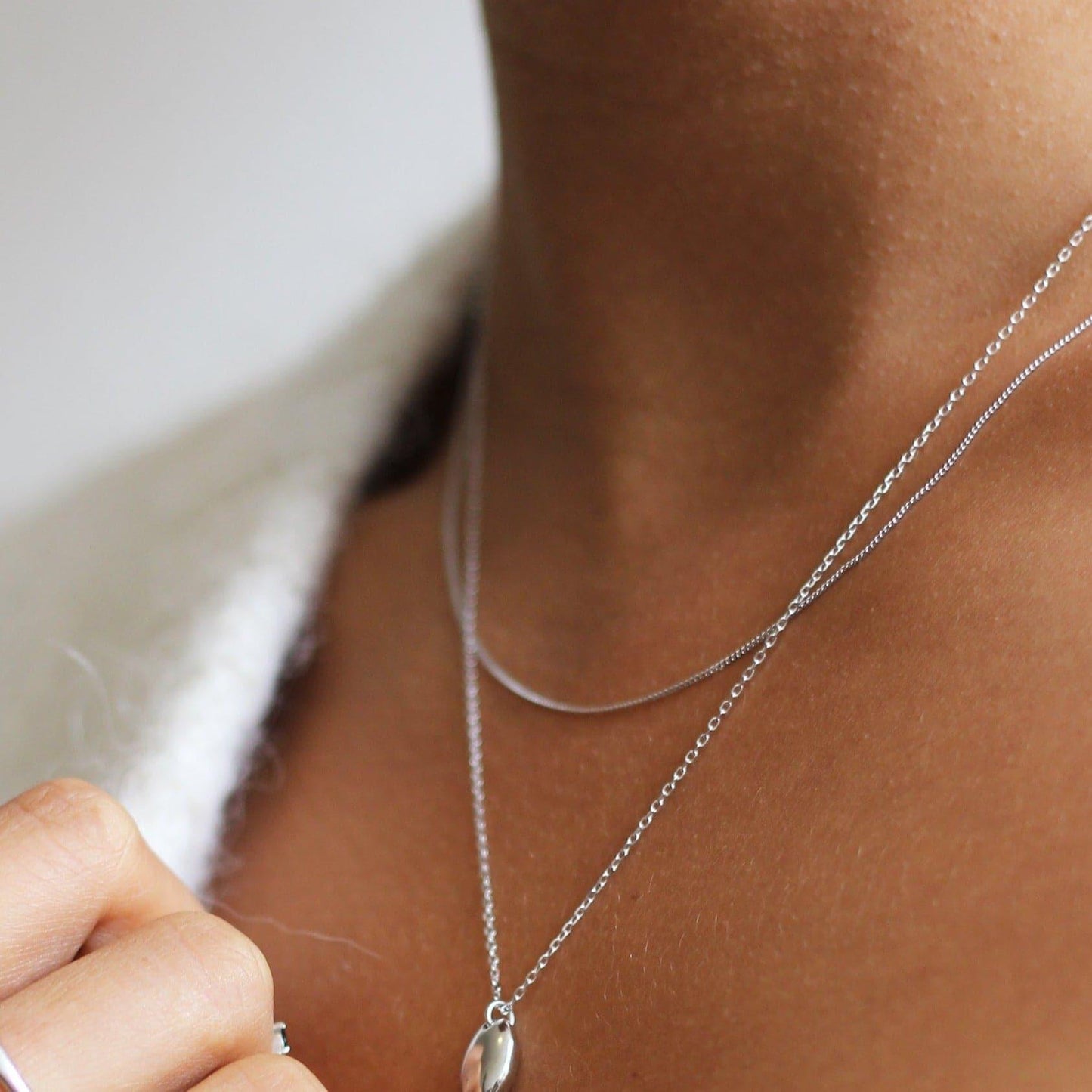 THE GIGI NECKLACE - Solid white gold