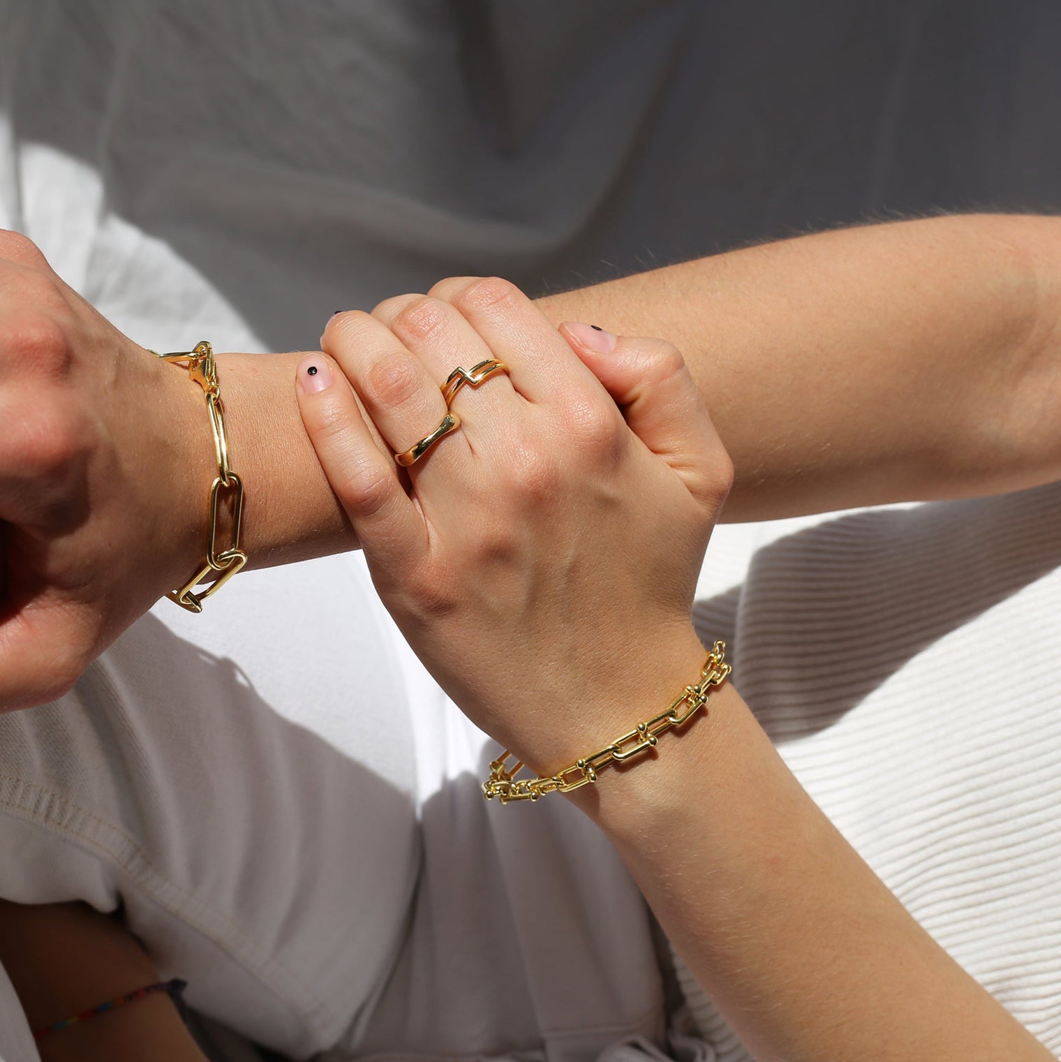 THE ANNA BRACELET - Solid 14k yellow gold