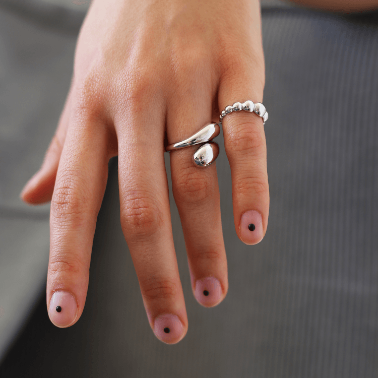 THE ONA RING - sterling silver - Bound Studios